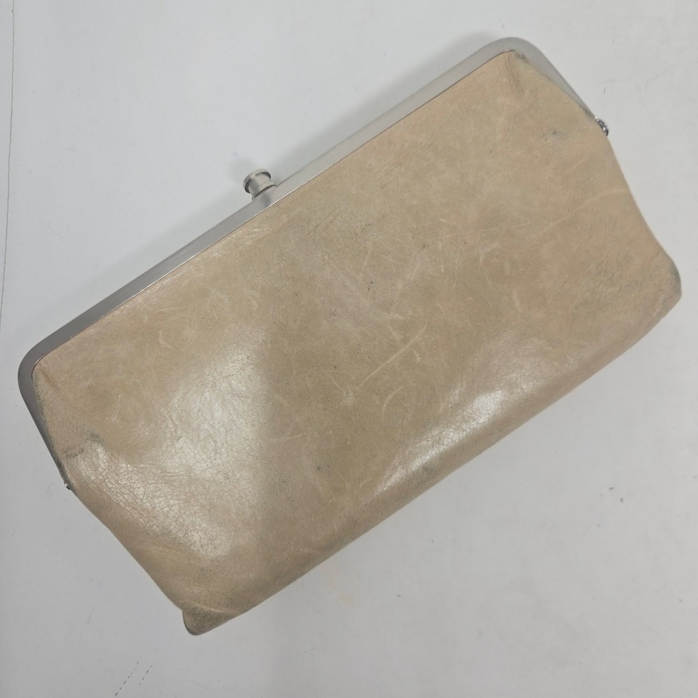 Hobo Lauren Double Frame Leather Clutch Wallet Beige Kiss Lock Vintage Style